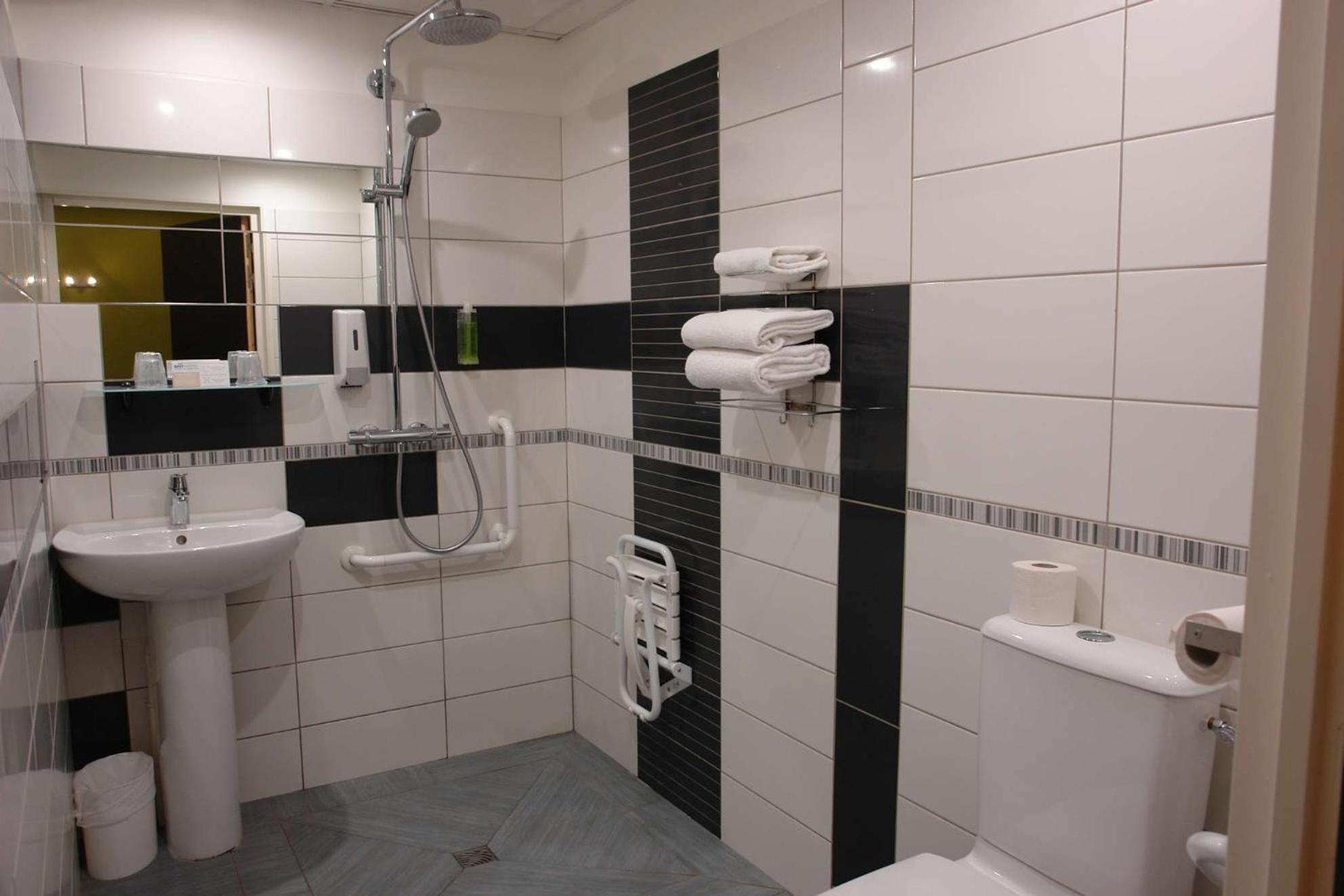 Brit Hotel Confort Rouen Centre Dış mekan fotoğraf